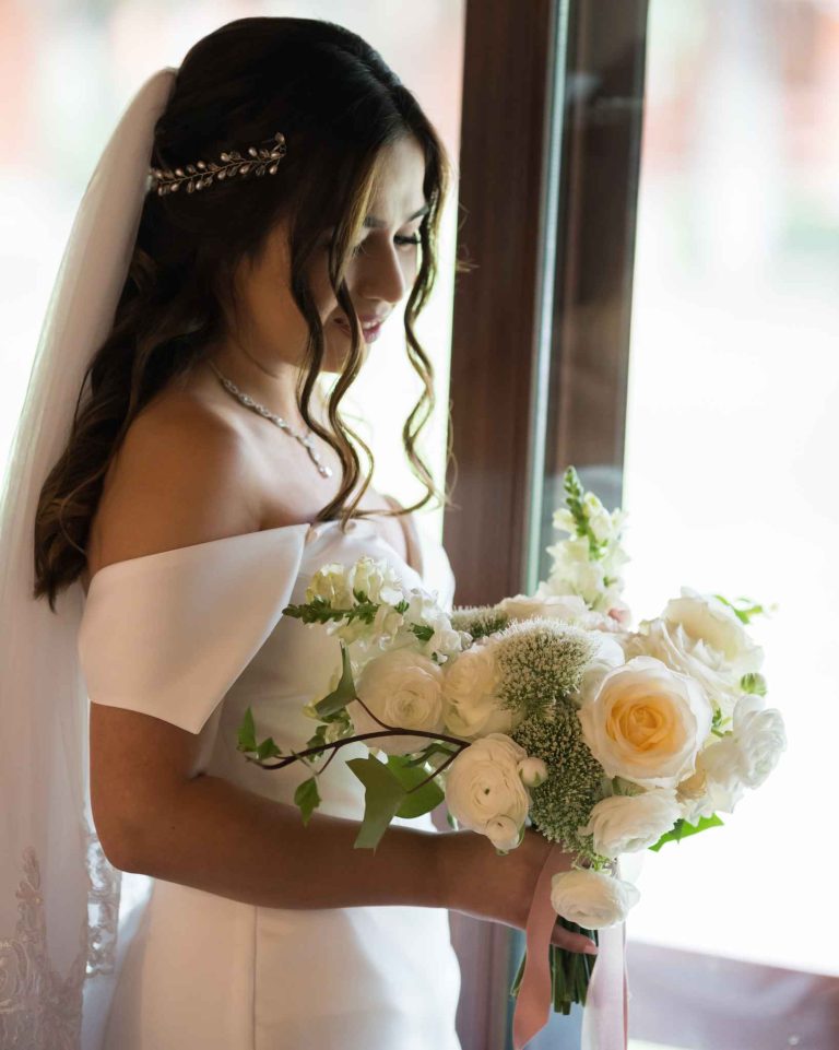 bouquet-novia-rosas-blancas